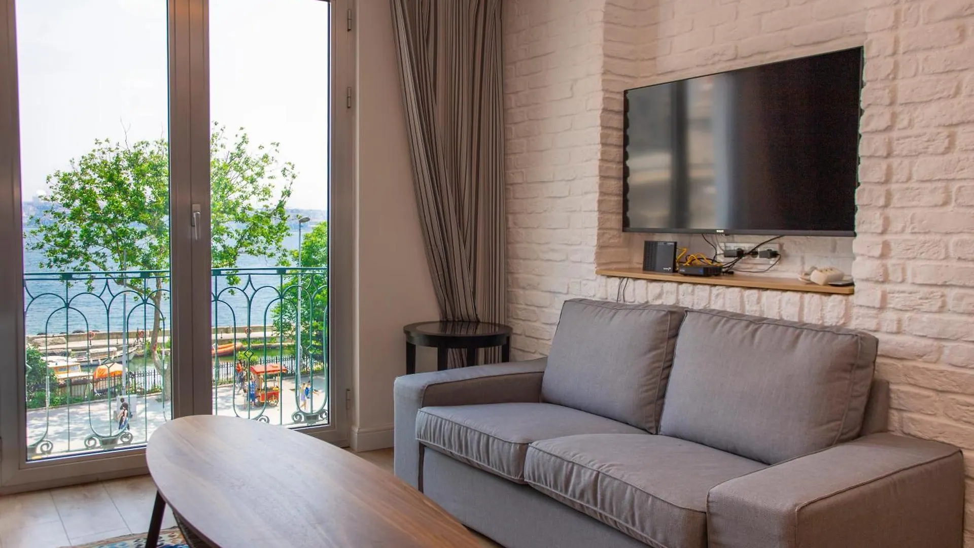 Waterfront Apartments With A Stunning View Istanbul