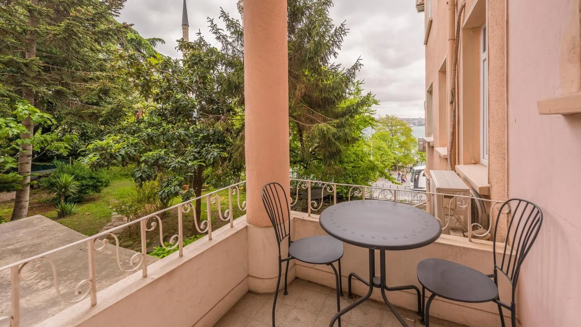 Waterfront Apartments With A Stunning View Istanbul Turkey